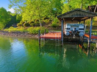 Cute and Comfy Cabin - Huddleston - 4