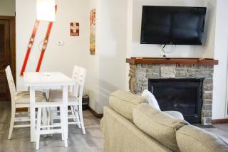 Soaring Eagle # 216 2 Bedrooms, 2 Full Baths:slopeside, Hot Tubs, Underground Parking - 3