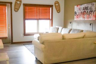 Soaring Eagle # 216 2 Bedrooms, 2 Full Baths:slopeside, Hot Tubs, Underground Parking - 7