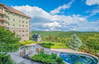Soaring Eagle # 216 2 Bedrooms, 2 Full Baths:slopeside, Hot Tubs, Underground Parking - 8