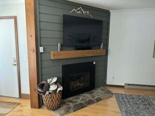 Summit 101B: 3 Bedrooms 2 Full Baths - 8