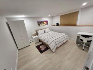 Garden City-Private 1BR Full Apt - 3