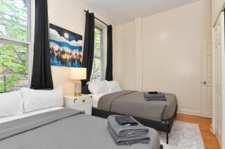 Stylish 2BR Retreat North of Central Park - 1