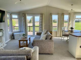 Berry Head Lodge - 8