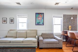 Spacious 2BR-1BA-4 Beds NYC MetLife Parking - 0