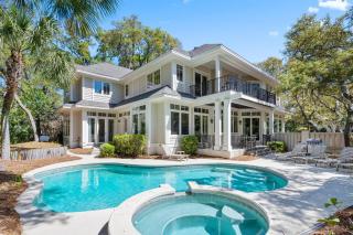 30 Ruddy Turnstone | Ruddy Retreat - 0
