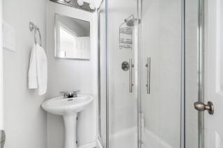 Cozy Private 1BR Suite in Quiet Richmond Home - 1