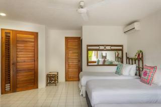 Matuk Beach House I Playacar 1 - 8