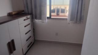 Cobertura em Costa Azul com piscina - 1