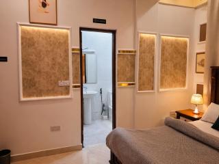 Brand New Urban Haven 3 Bedroom Classic Apartment - 6