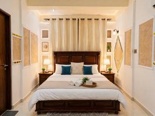 Brand New Urban Haven 3 Bedroom Classic Apartment - 7