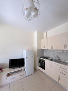 Poci Apartment - 2 min Walk to the Beach - 5