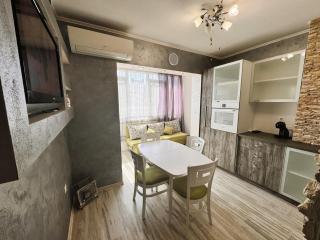 1BR Apartment Next to Grand Mall Varna - 9