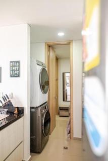Amplio y Lujoso Apartamento - Vista al mar y Cerca al centro PISO ALTO - 4