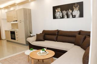 Golden Coast Q6 48 - 7