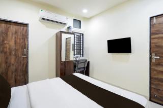 Super Collection O Satya Sai Square Formerly Hotel Crystal Inn - 2