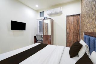 Super Collection O Satya Sai Square Formerly Hotel Crystal Inn - 3