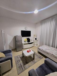 Hotel room in Ajman - 5
