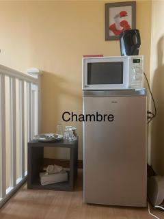 Chambre ou Studio dans Maison avec piscine - 4