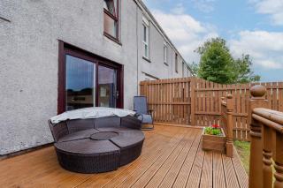 Fife Coast Stay with Parking & Garden in Rosyth - WiFi - 7