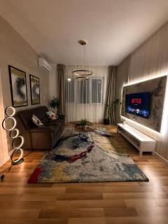 Chic Designer 2 BDR Central Apt Near Metro&Dining - 6