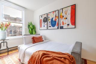 Cozy 2BR in Plateau Mont-Royal Downtown MTL - 6