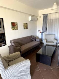 Sunset Seafront Home - 4