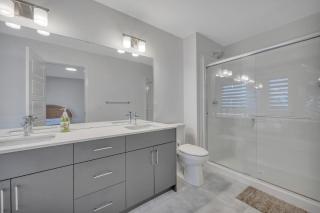 Newly Built Home to Stay in Edmonton - 1