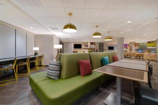 Home2 Suites By Hilton Redding - 1