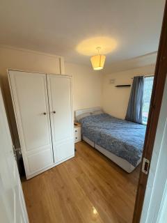 Budget 3 Bed House in Tralee Secure Parking - 7