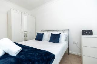 Spacious 3-Bed Home – Family Contractor Friendly - 6