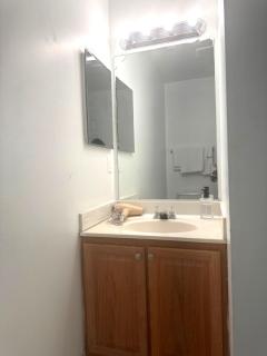 Private Ground -Level Studio Suite - 4