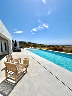 Faragas Hill Harmony Villa - 8