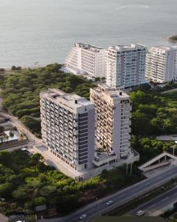 Cozy apartment with beautiful ocean views - 0