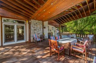 Charlestown Retreat | 2 Reflection Pools & Fire Pits - 7