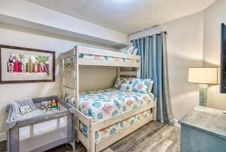 3BR Beachfront Huge Balcony 2 Pools Luxury - 8