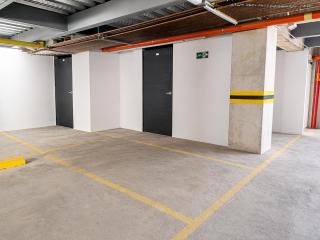 Apartamento amplio frente a Santo Tomás con parqueadero privado y wifi - 4