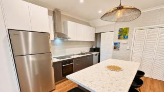 Galley Cove House - 6