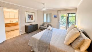 Galley Cove House - 8