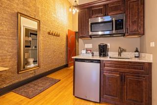 124 Lofts - Downtown Dundee - Walk to Dining - 1