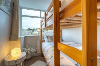Hot Tub Retreat Parking Sleeps 6 Lancaster UK - 3