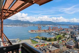 Skyhome in Gastown Amazing Ocean&Mountain Views - 8
