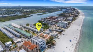 Oceanview - Heated Pool - Game Room - Steps to Beach - Sleeps 8 - 7