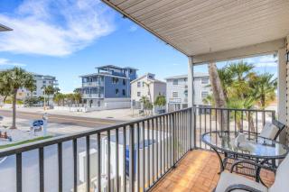 Oceanview - Heated Pool - Game Room - Steps to Beach - Sleeps 8 - 1