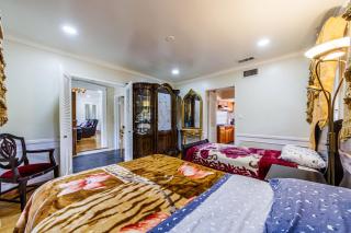 Private Santa Monica Guest House — 2BR - 3
