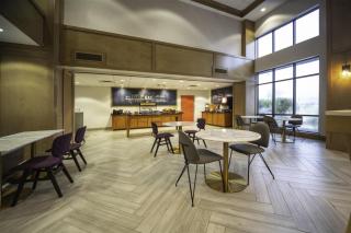 Hampton Inn and Suites New Iberia - 3