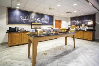 Hampton Inn and Suites New Iberia - 2