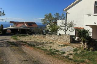 Apartments with parking space Njivice, Krk - 21856 - 2