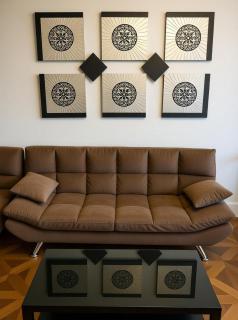Spacious 2BR Apartment - Balcony & Prime Location - 8