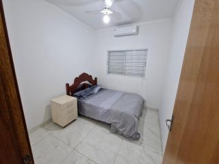 Casa ate 7 pessoas , 3 camas de casal e 1 de solteiro - 9